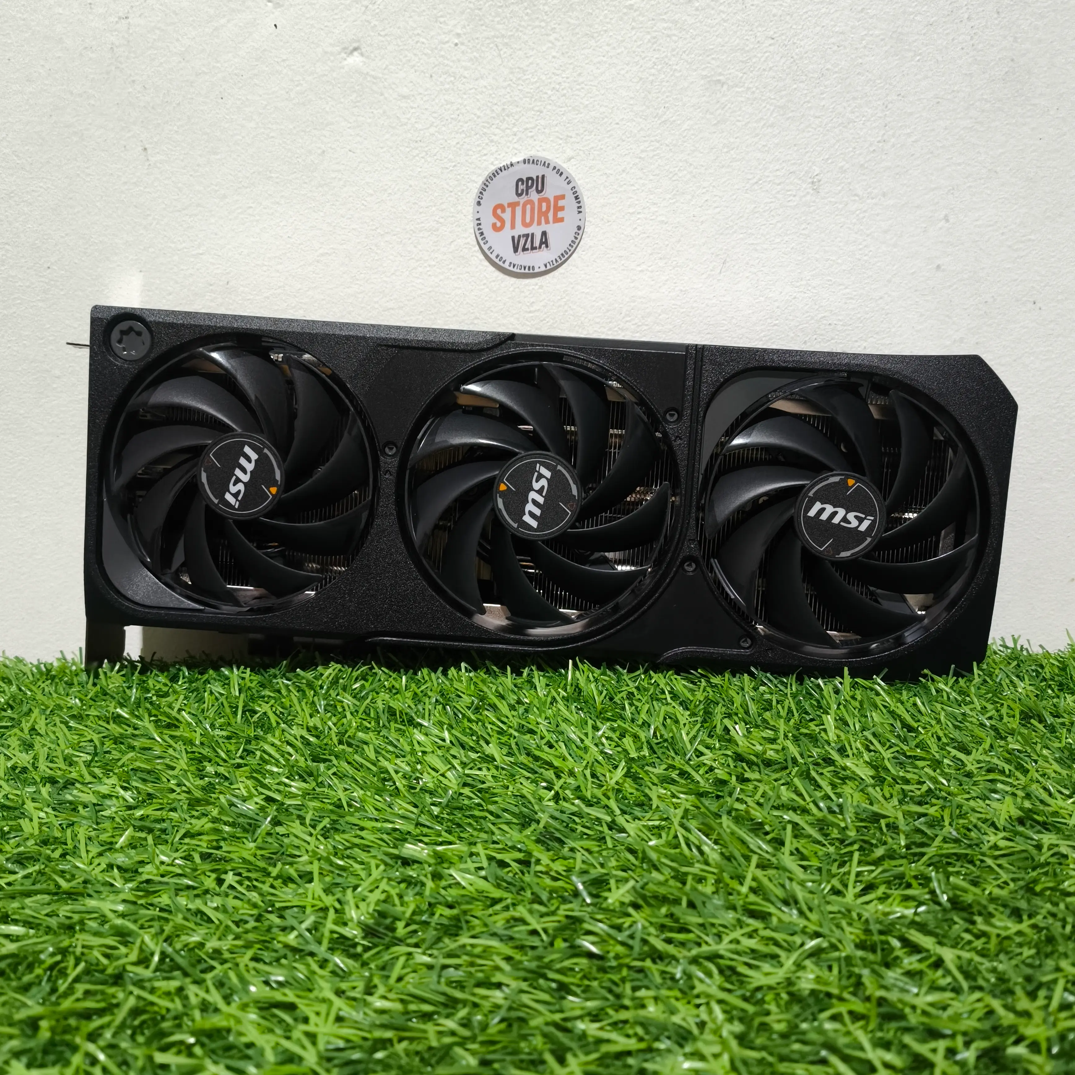 MSI GeForce RTX 5070 12G SHADOW 3X OC - 12GB GDDR7 - PCIe 5.0 - DLSS 4