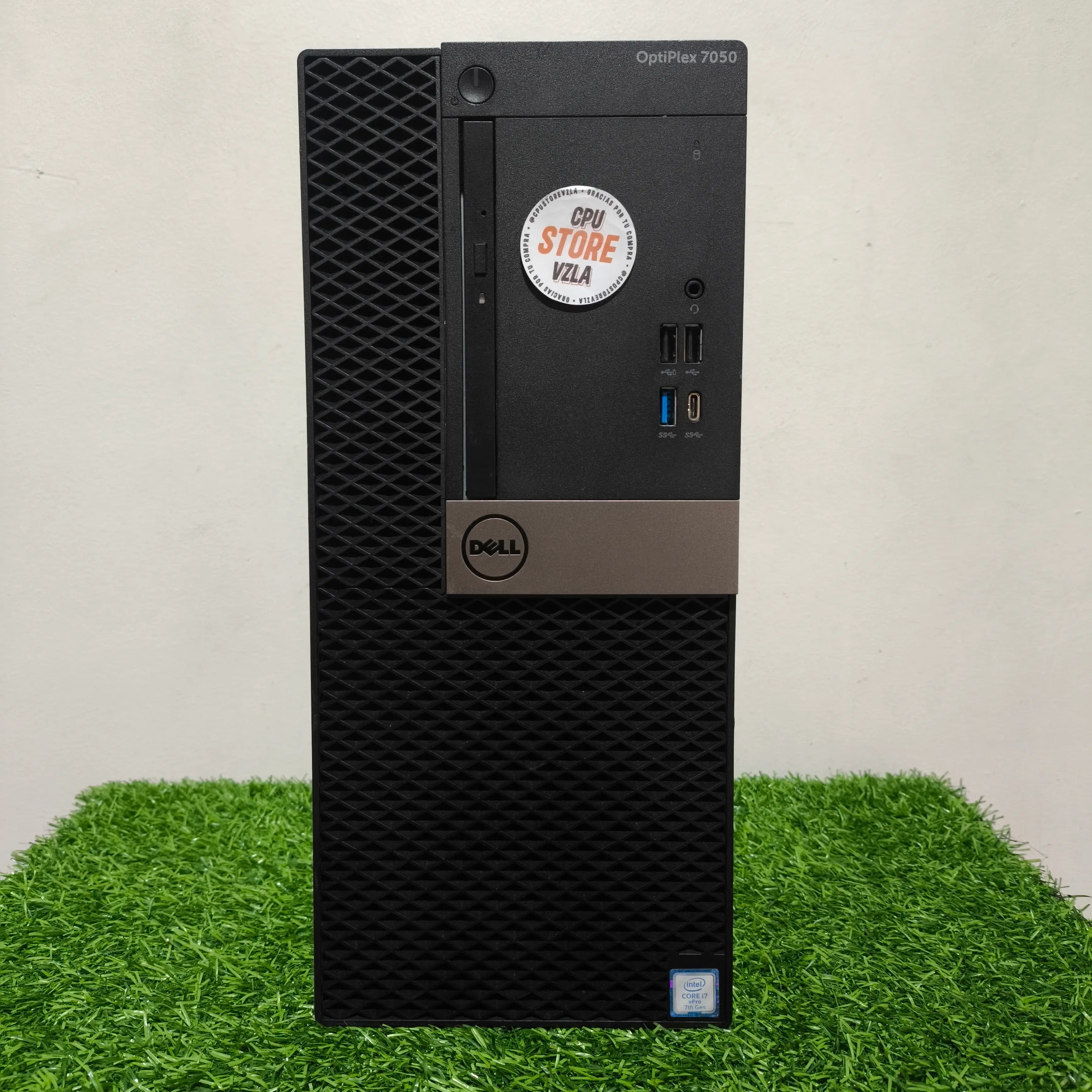 Dell OptiPlex 7050 Tower - Intel Core i7-7700 - 8GB DDR4 - 256GB SSD